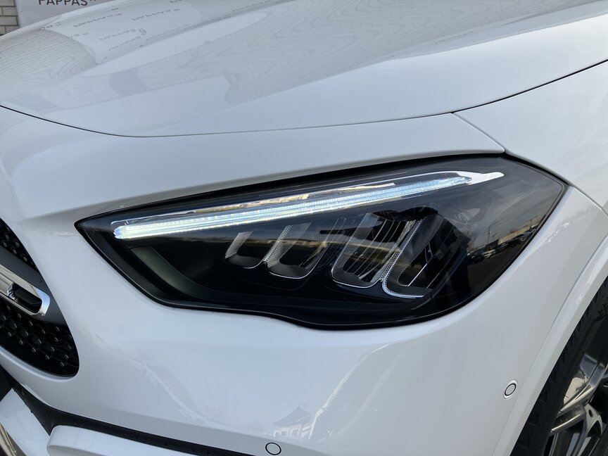 Mercedes-Benz GLA 180