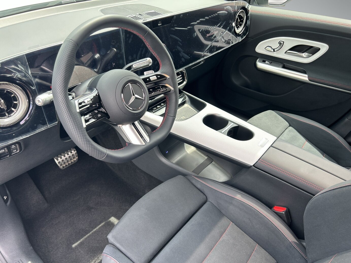 Mercedes-Benz GLB 200