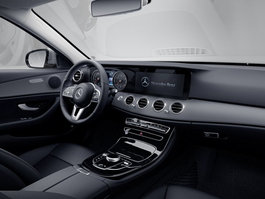 Mercedes-Benz E 200 4MATIC Limousine