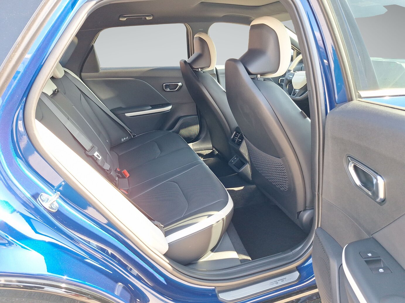 Kia K4 150T/AT