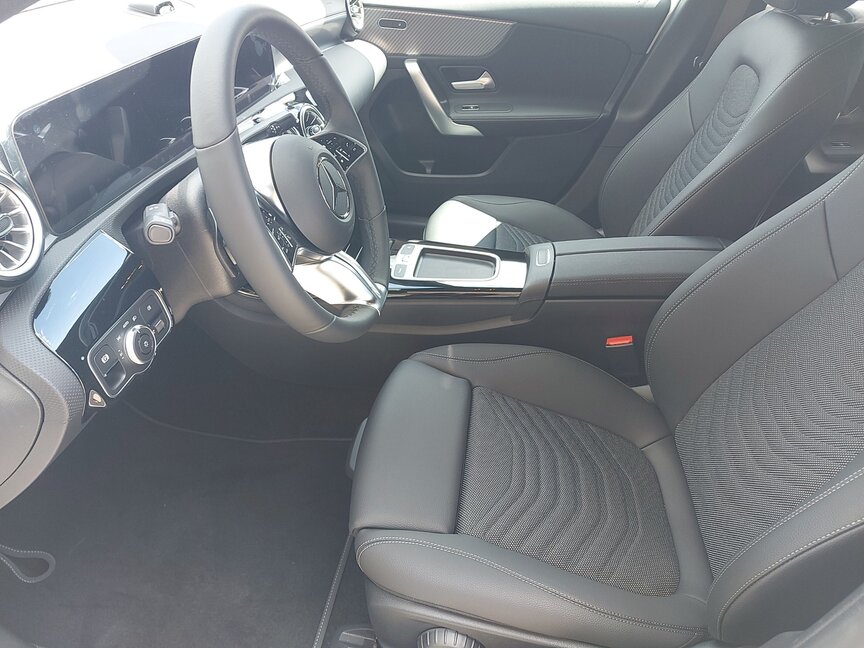 Mercedes-Benz A 200 d