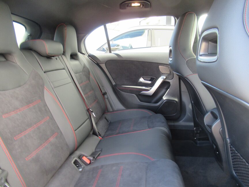 Mercedes-Benz A 180 Kompaktlimousine