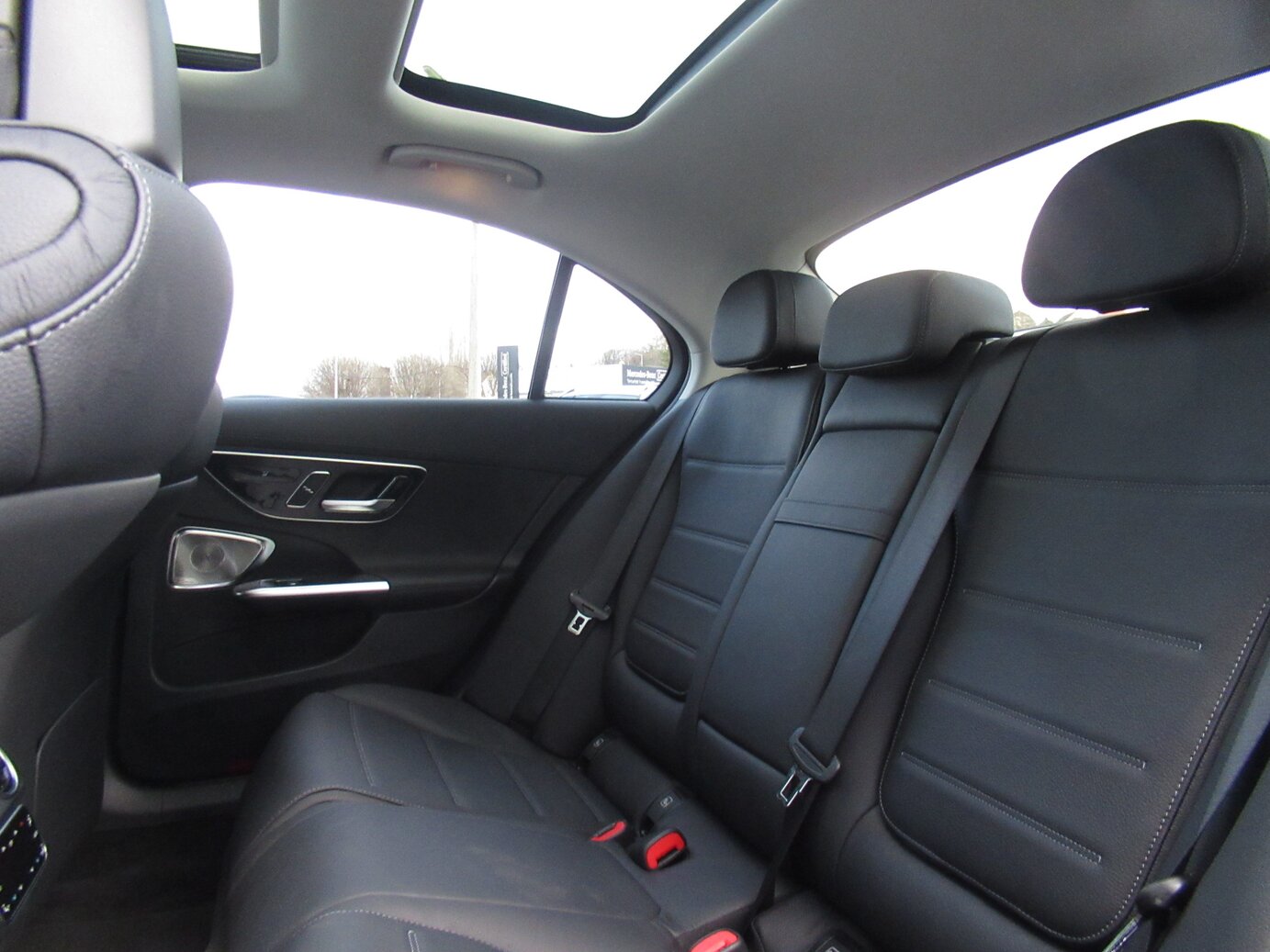 Mercedes-Benz C 300 e 4MATIC