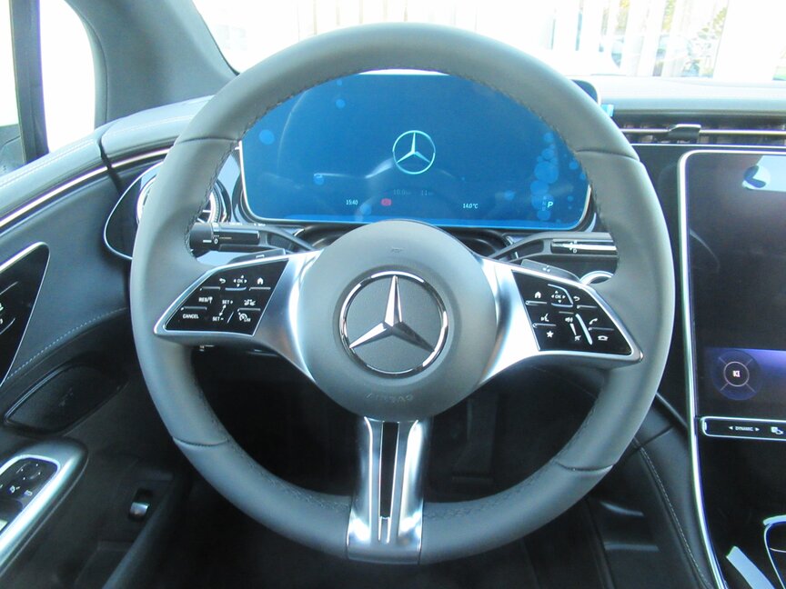 Mercedes-Benz EQE 300