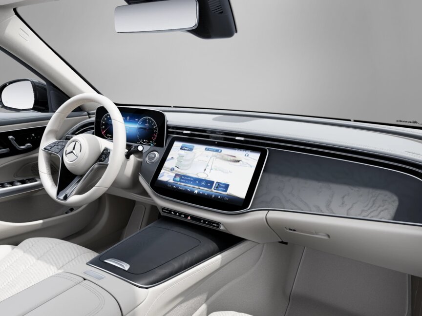 Mercedes-Benz E 300 de Limousine Österreich-Edition