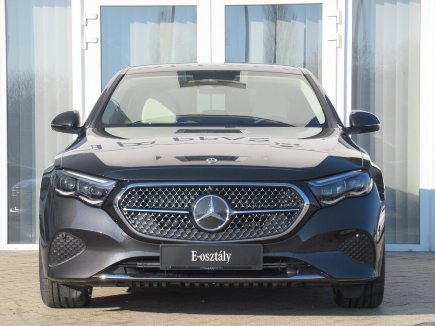 Mercedes-Benz E 200 4MATIC Limousine