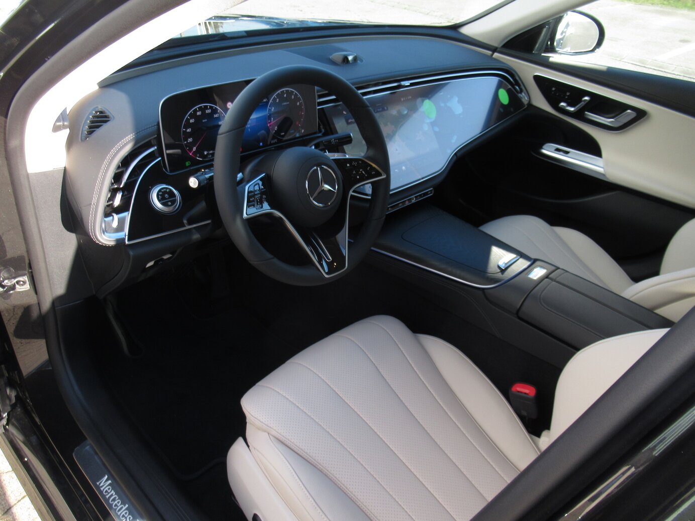 Mercedes-Benz E 200 4MATIC Limousine