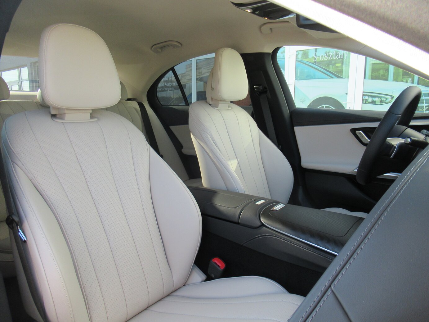 Mercedes-Benz E 200 4MATIC Limousine