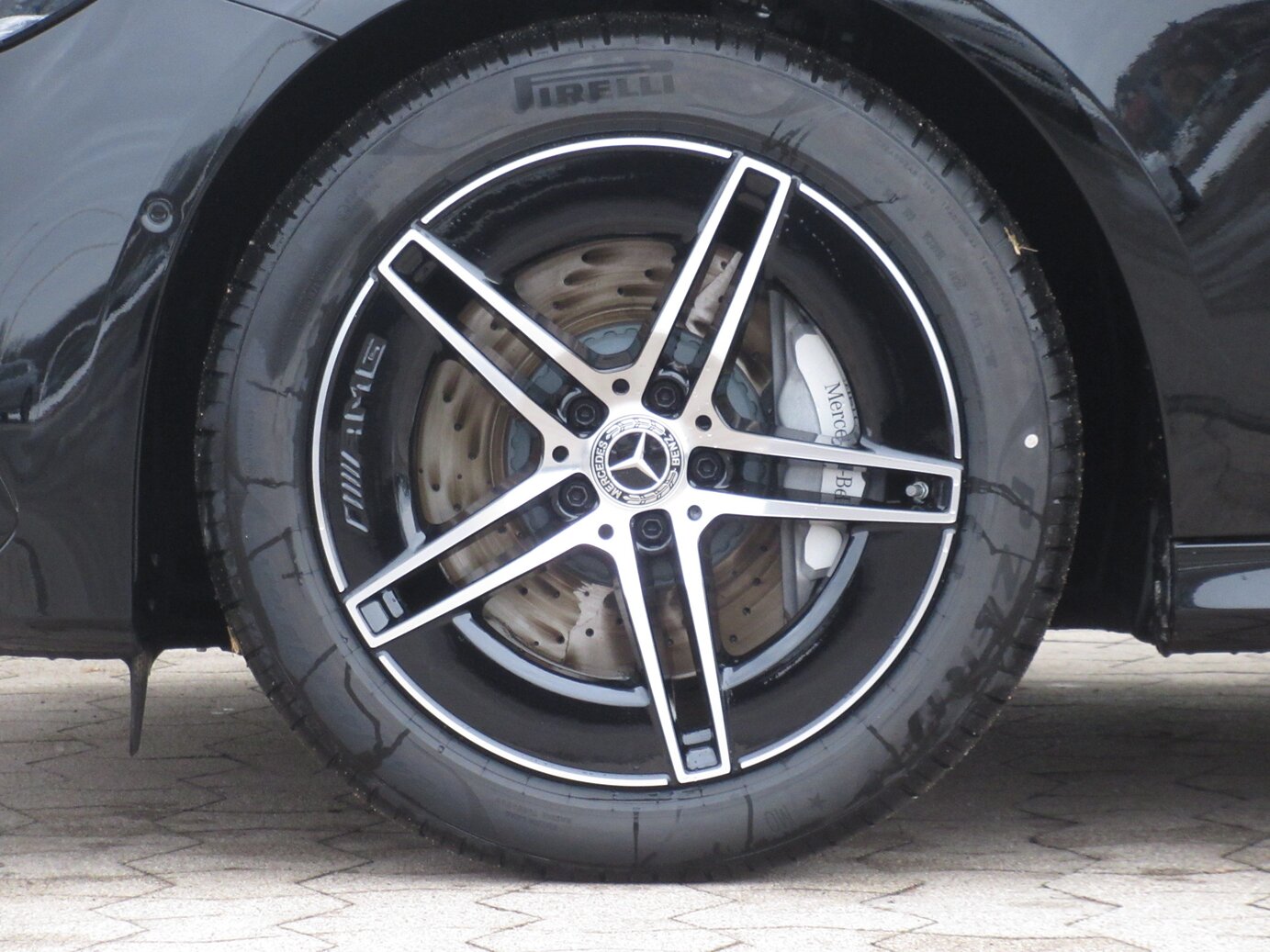 Mercedes-Benz E 220 d 4MATIC T-Modell