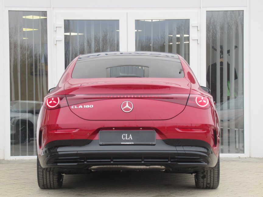 Mercedes-Benz CLA 180