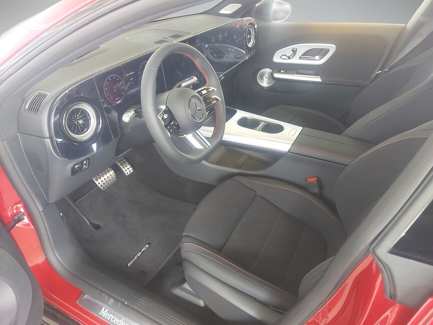 Mercedes-Benz CLA 180