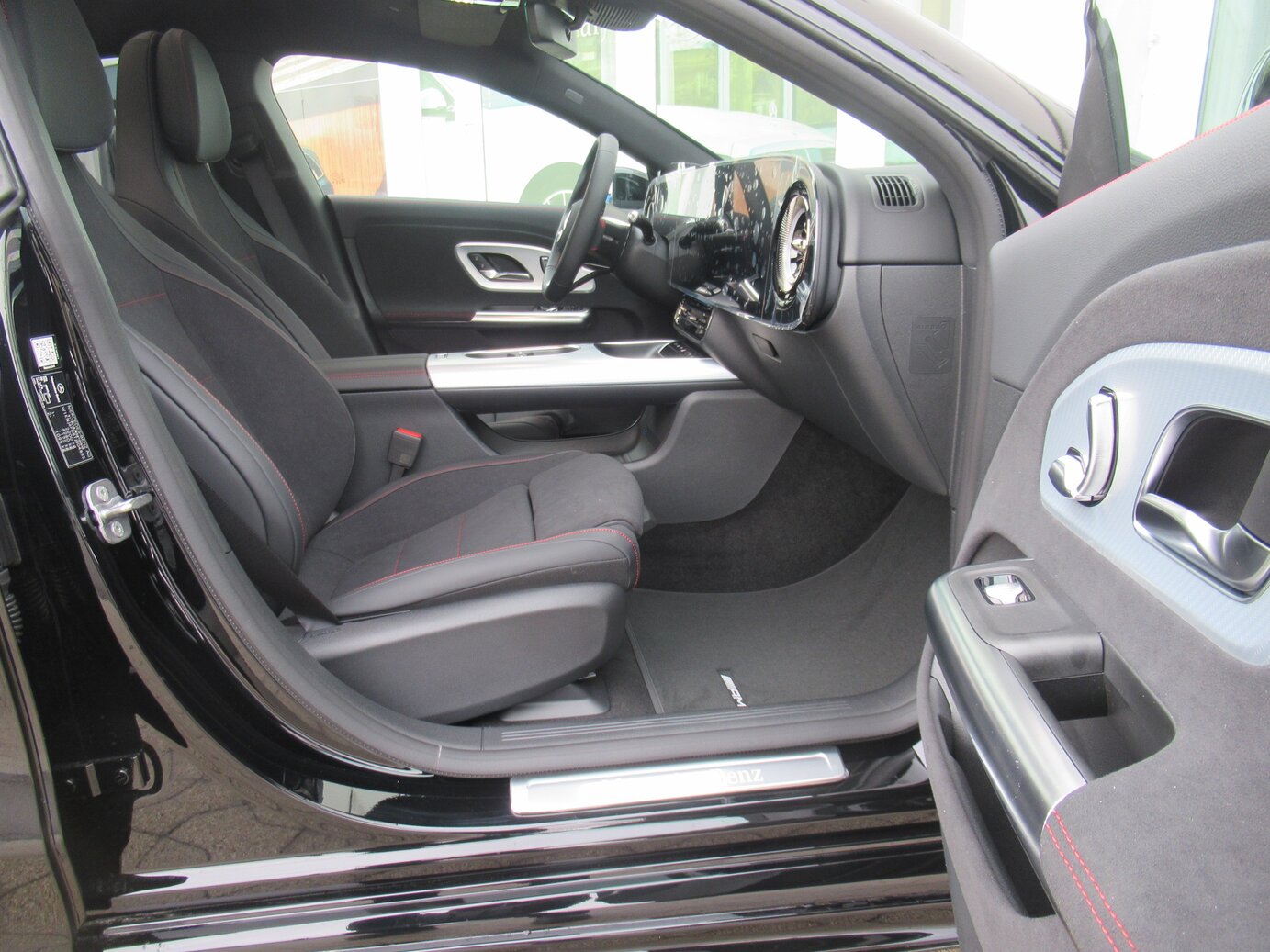 Mercedes-Benz CLA 200 4MATIC