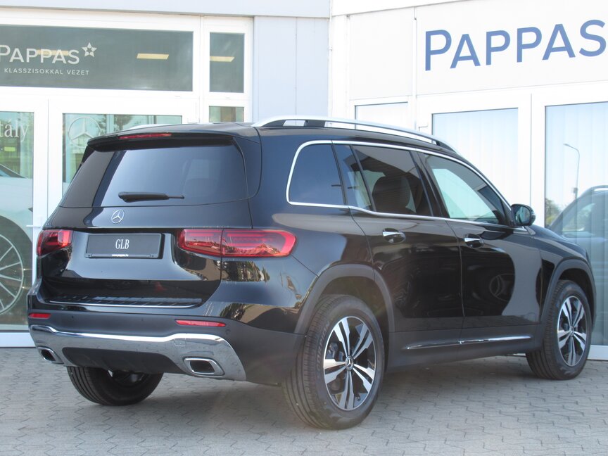 Mercedes-Benz GLB 200