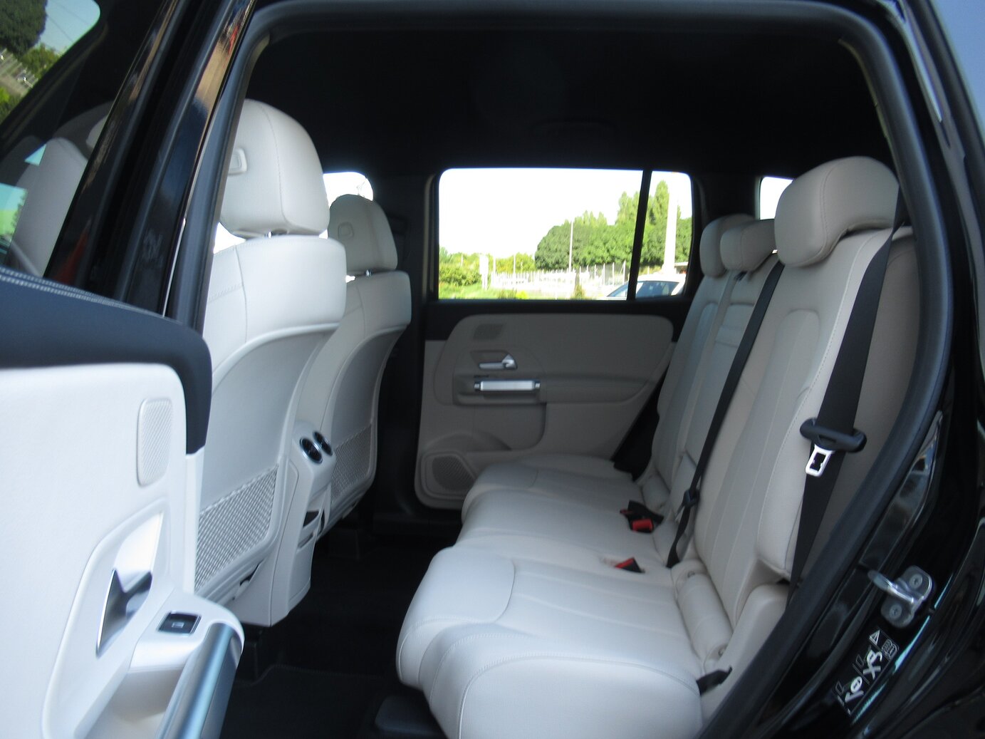 Mercedes-Benz GLB 200