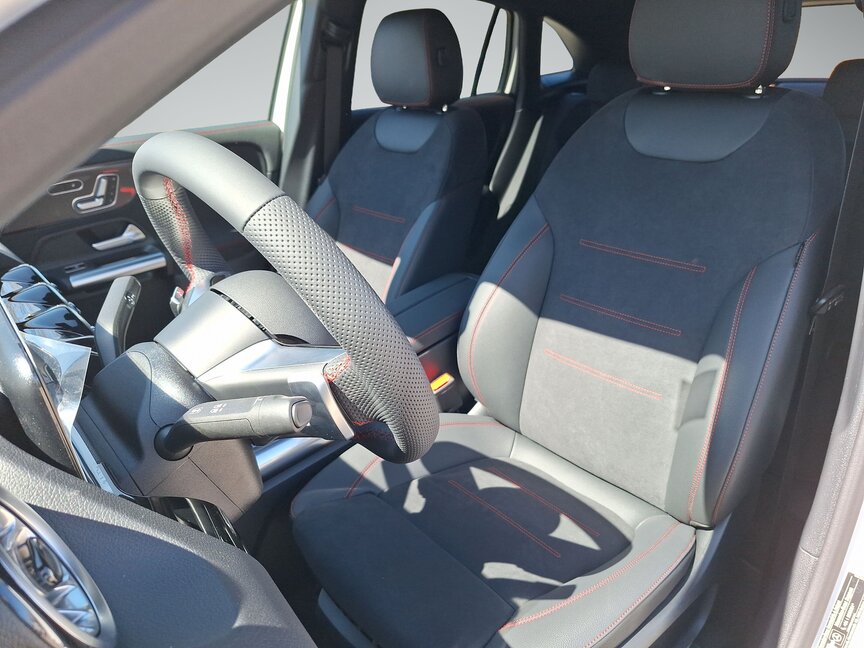 Mercedes-Benz GLA 200 D