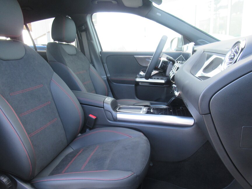 Mercedes-Benz GLA 200 d