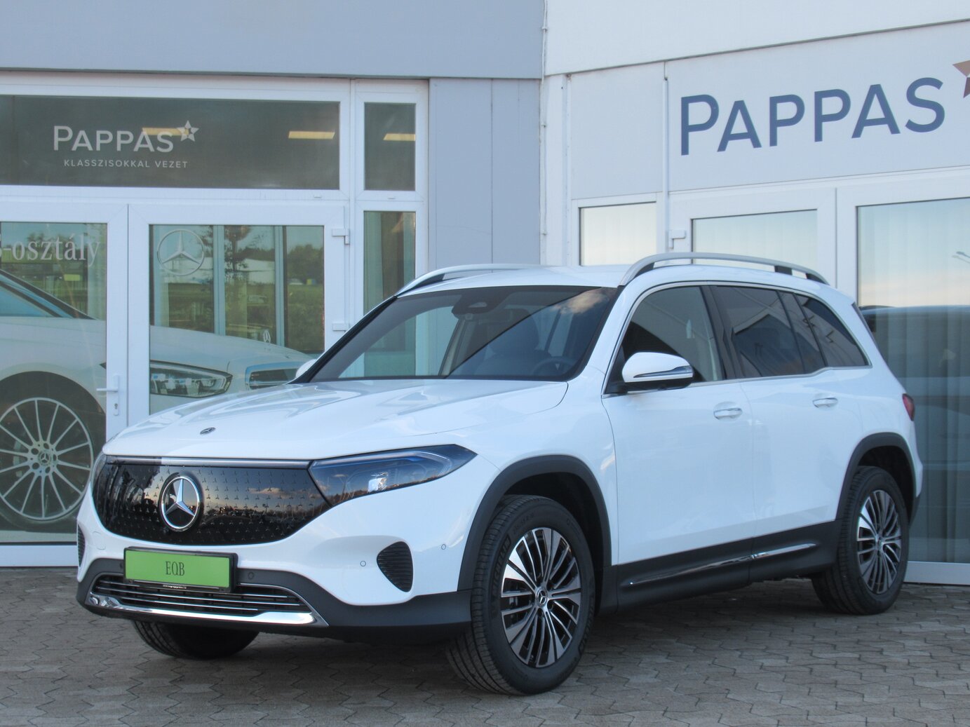 Mercedes-Benz EQB 250+