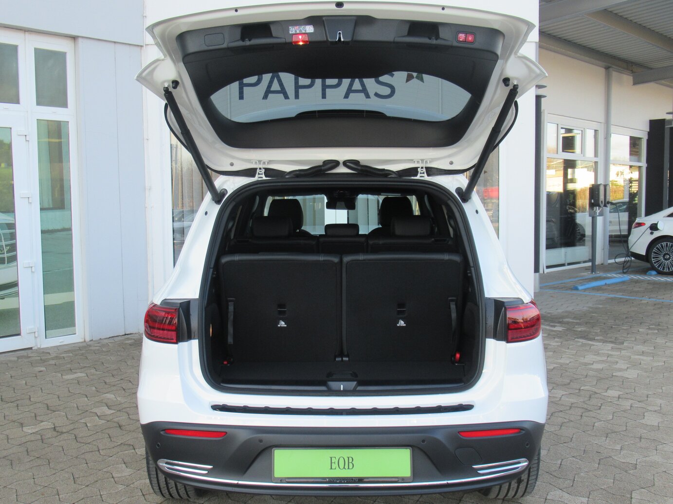 Mercedes-Benz EQB 250+