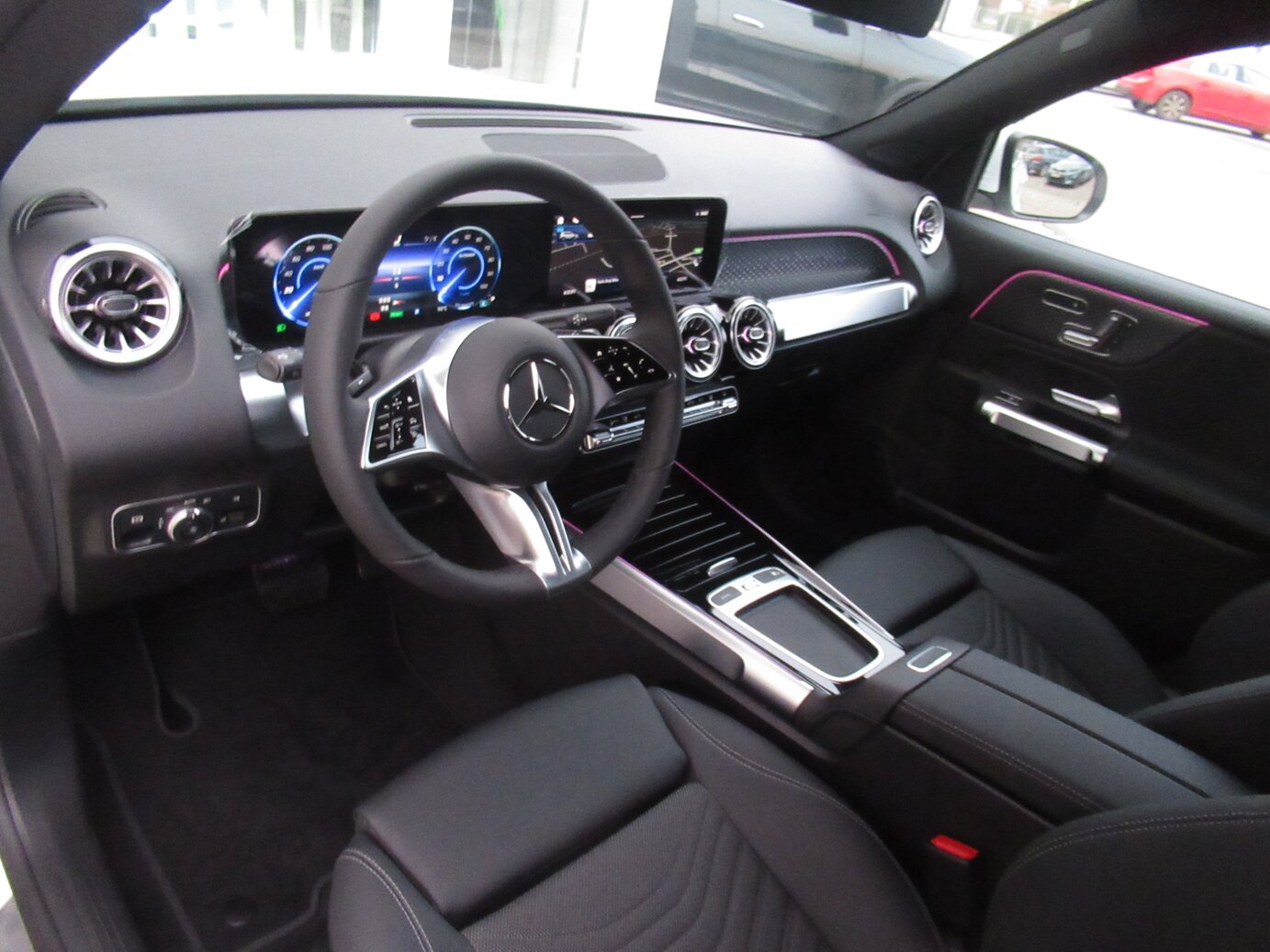 Mercedes-Benz EQB 250+