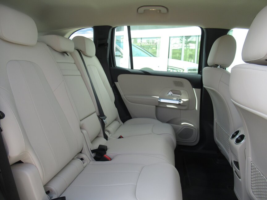 Mercedes-Benz EQB 250+