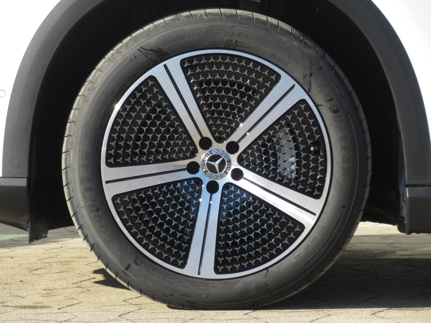 Mercedes-Benz EQE 300 SUV Österreich Edition