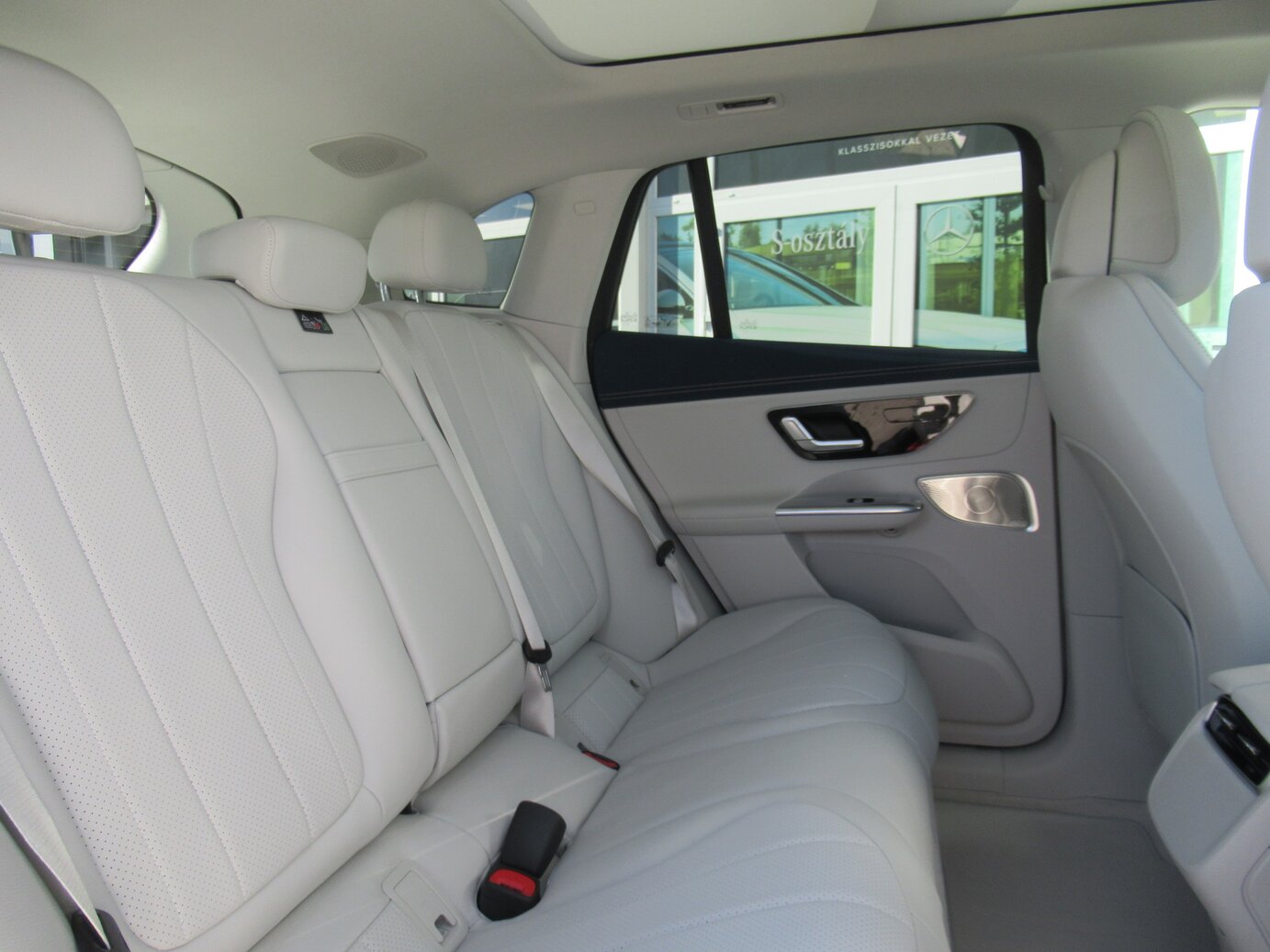 Mercedes-Benz EQE 300 SUV Österreich Edition