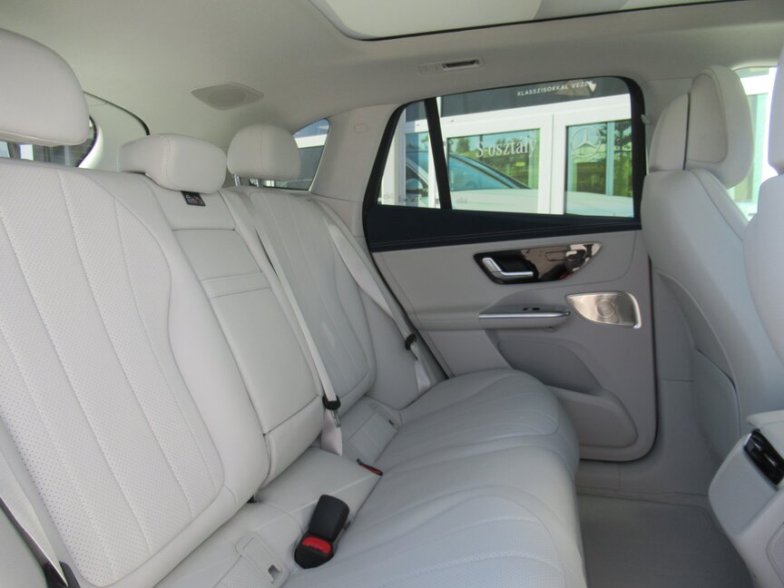 Mercedes-Benz EQE 300 SUV Österreich Edition