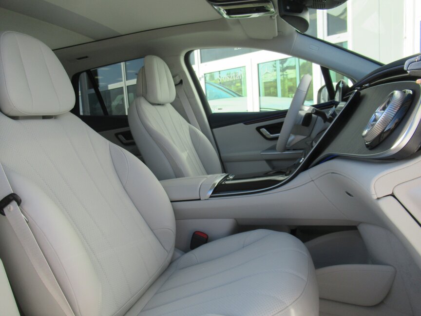 Mercedes-Benz EQE 300 SUV Österreich Edition