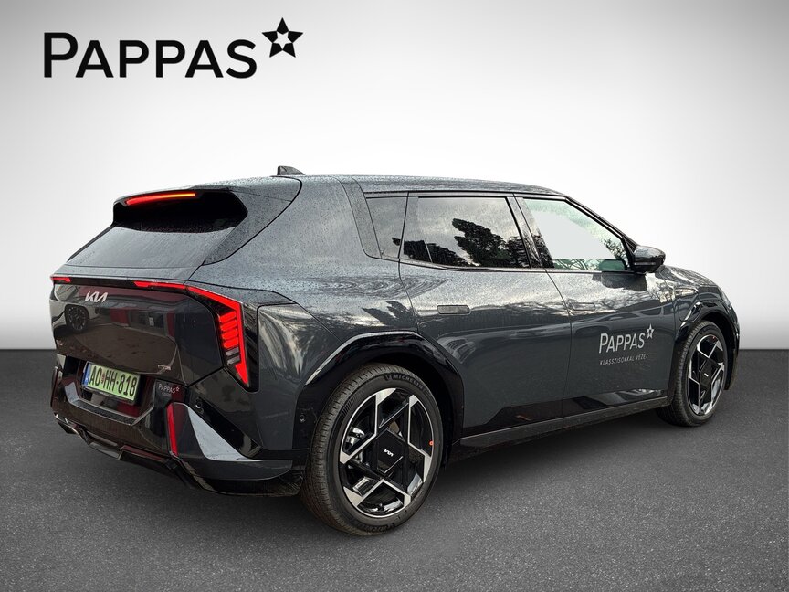 Kia EV4 HATCHBACK LR