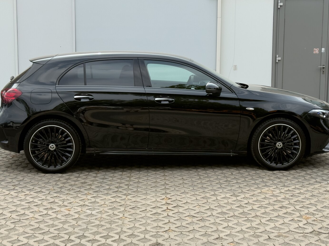 Mercedes-Benz A 250 e Kompaktlimousine mit EQ Hybrid Technologie