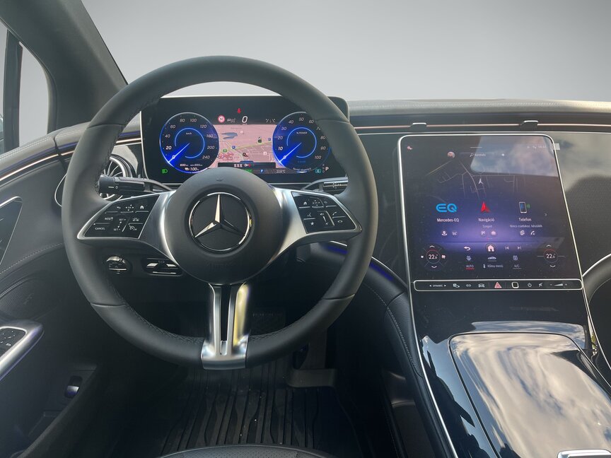 Mercedes-Benz EQE 300