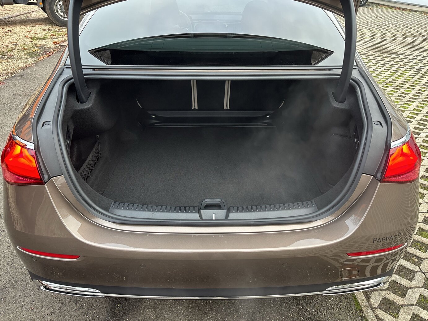 Mercedes-Benz E 200 d Limousine