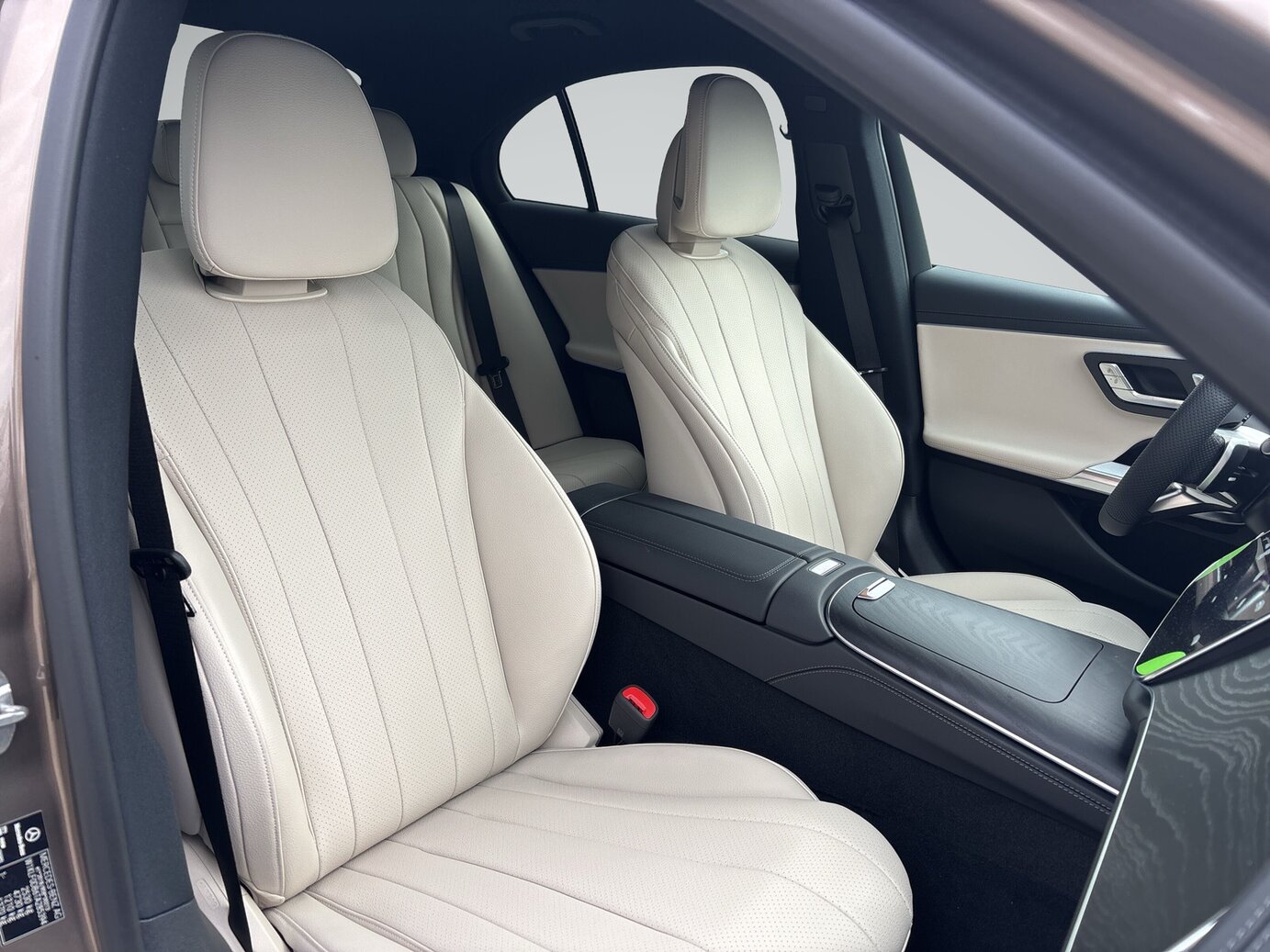 Mercedes-Benz E 200 D