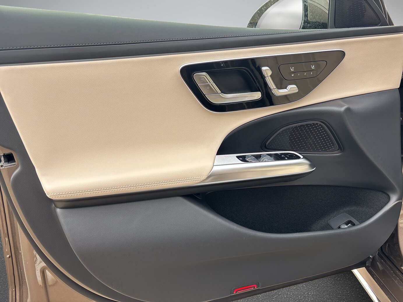 Mercedes-Benz E 200 D