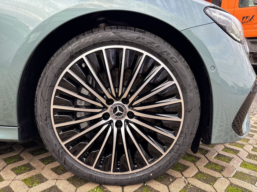 Mercedes-Benz E 220 d 4MATIC Limousine