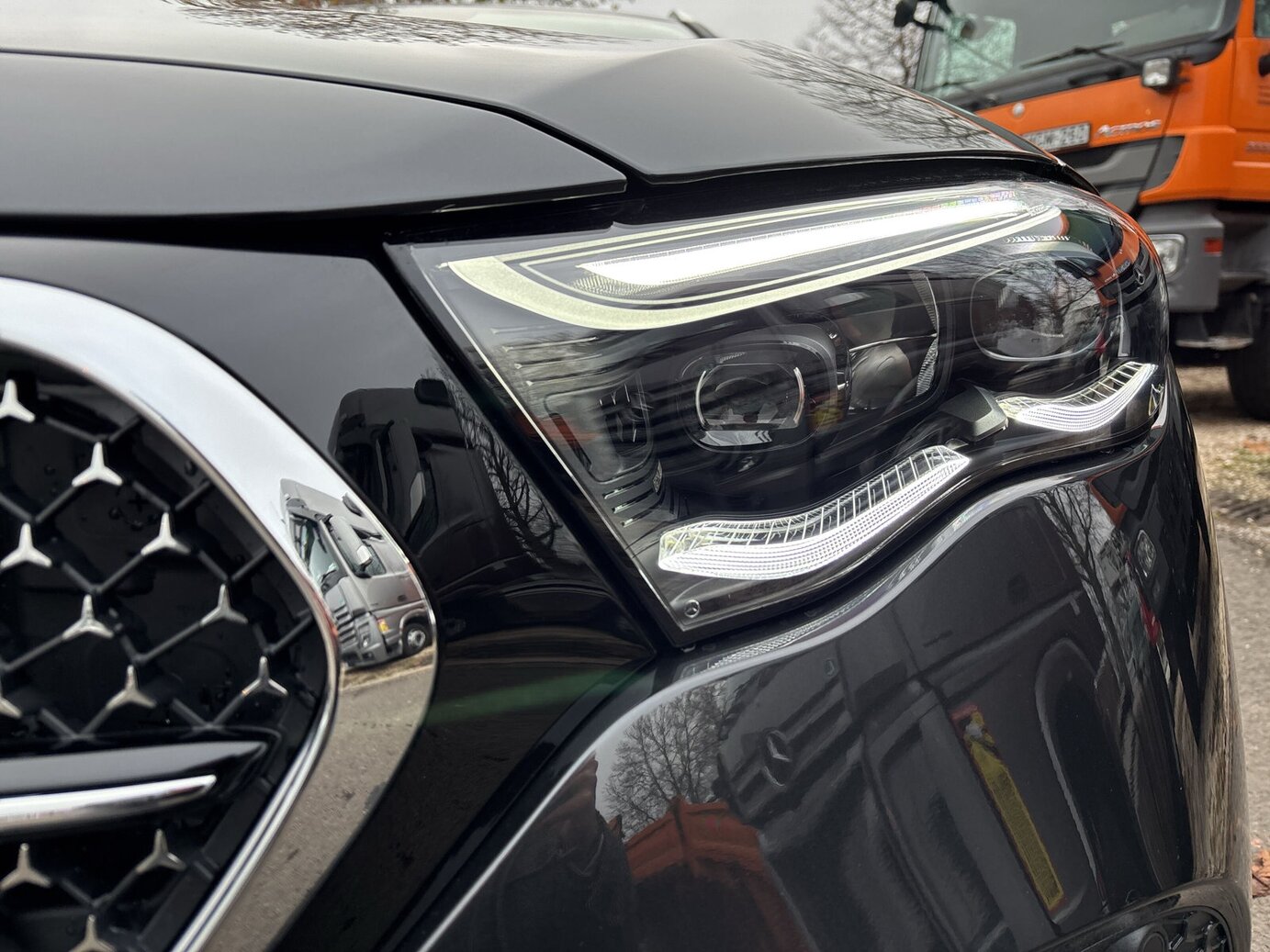 Mercedes-Benz E 300 de 4MATIC T-Modell mit EQ Hybrid Technologie