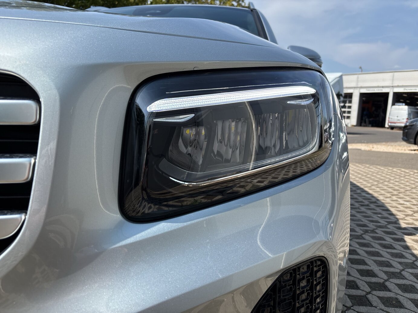 Mercedes-Benz GLB 200 d