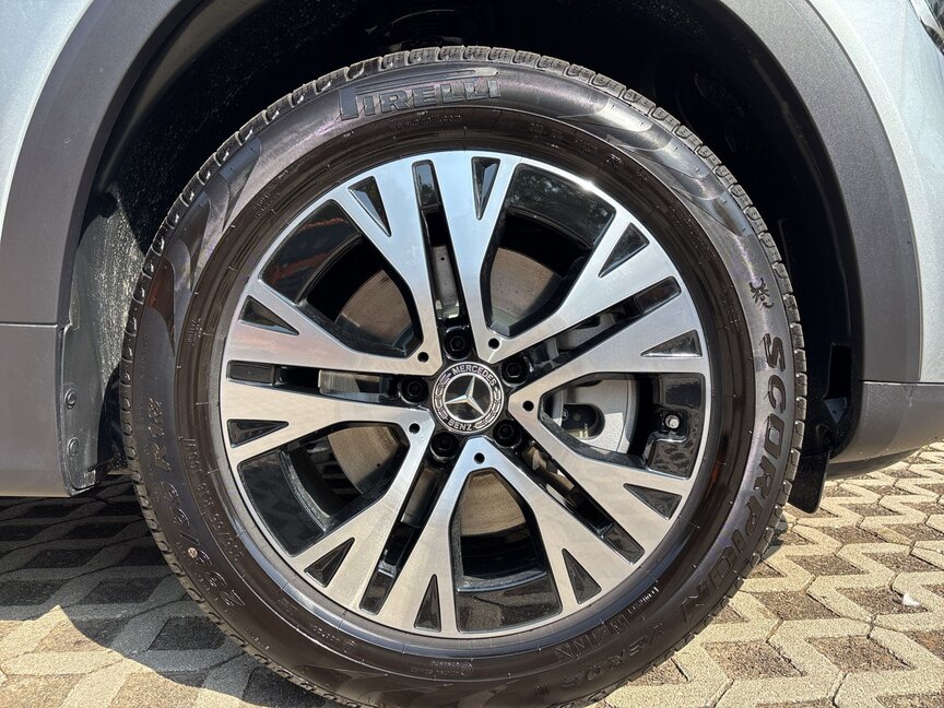 Mercedes-Benz GLB 200 d