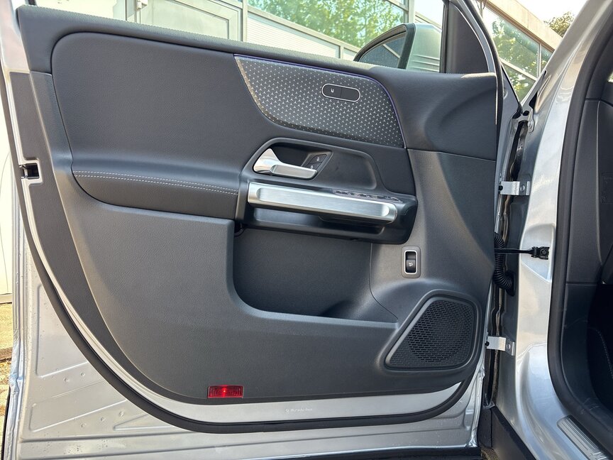 Mercedes-Benz GLB 200 d