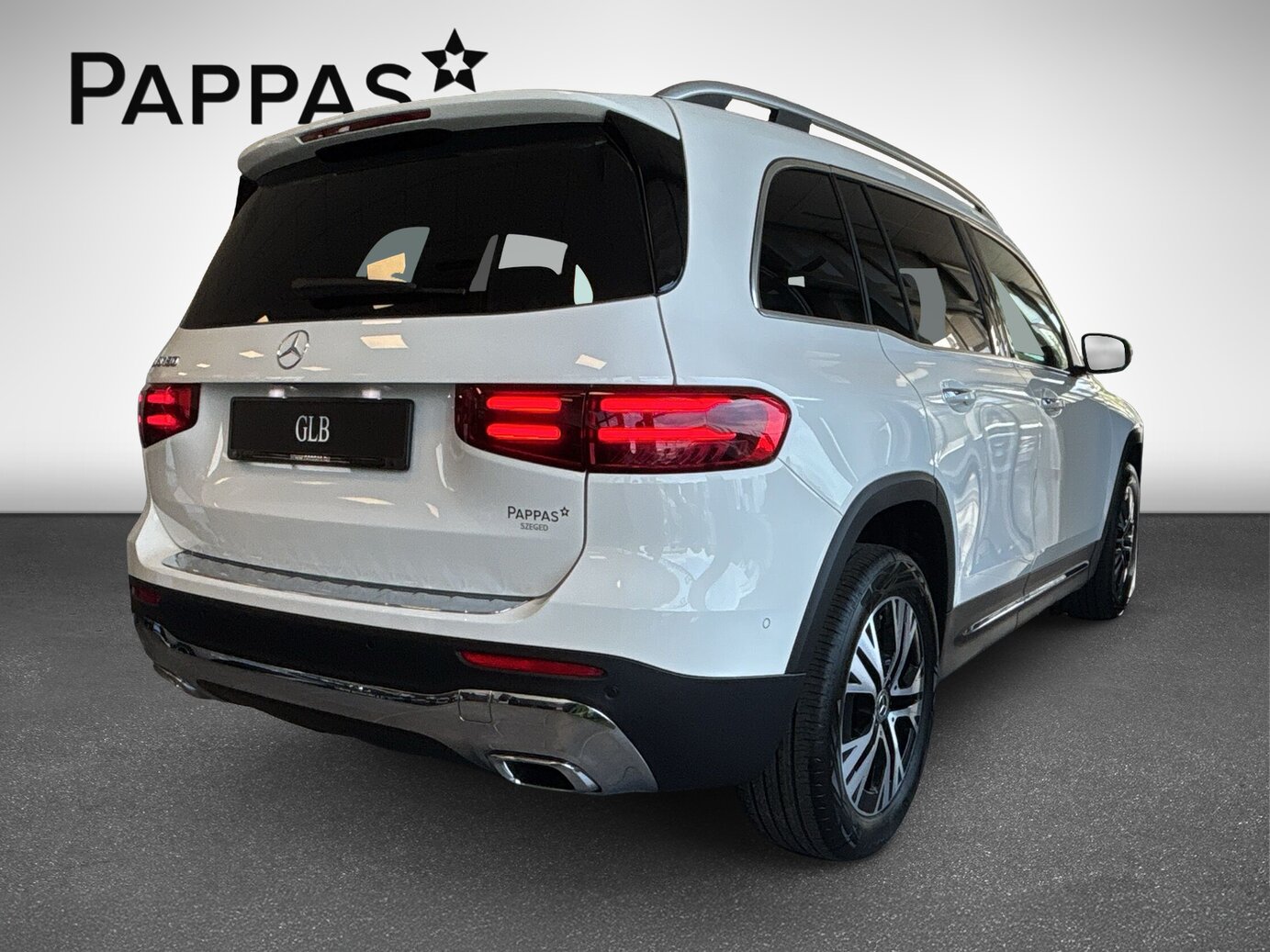 Mercedes-Benz GLB 180