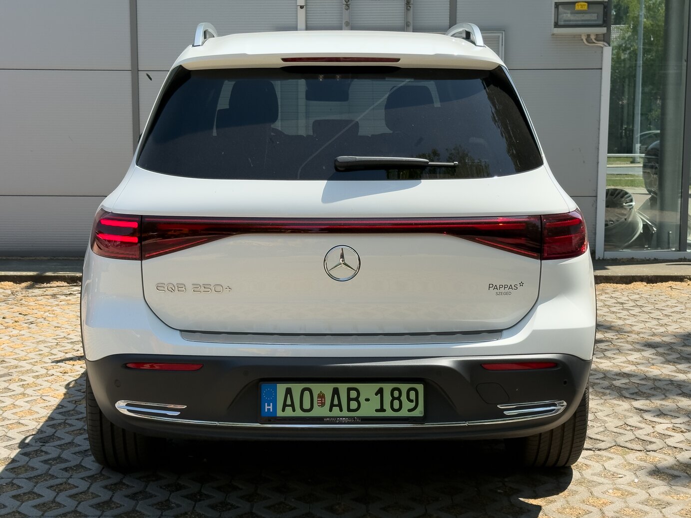 Mercedes-Benz EQB 250+