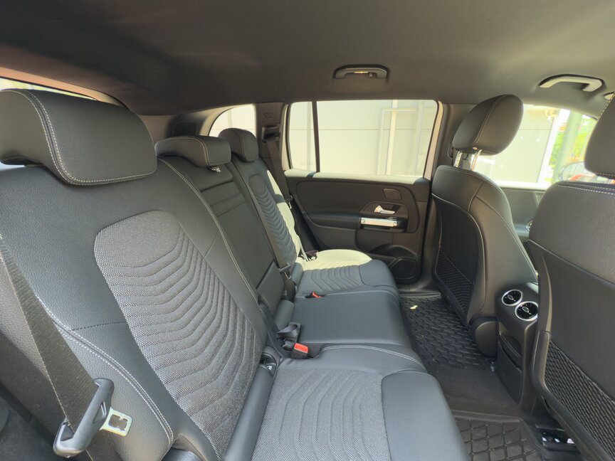 Mercedes-Benz EQB 250+