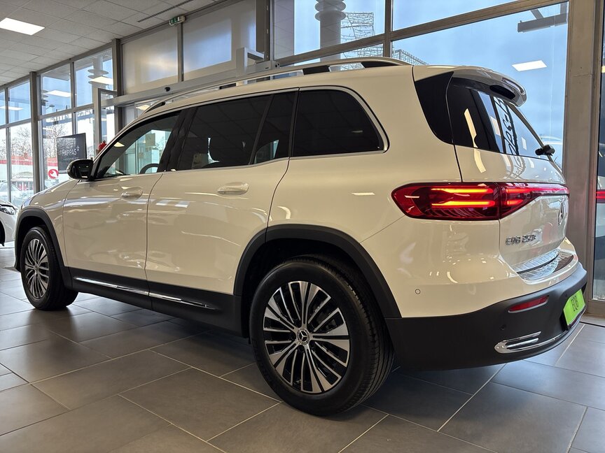 Mercedes-Benz EQB 250+