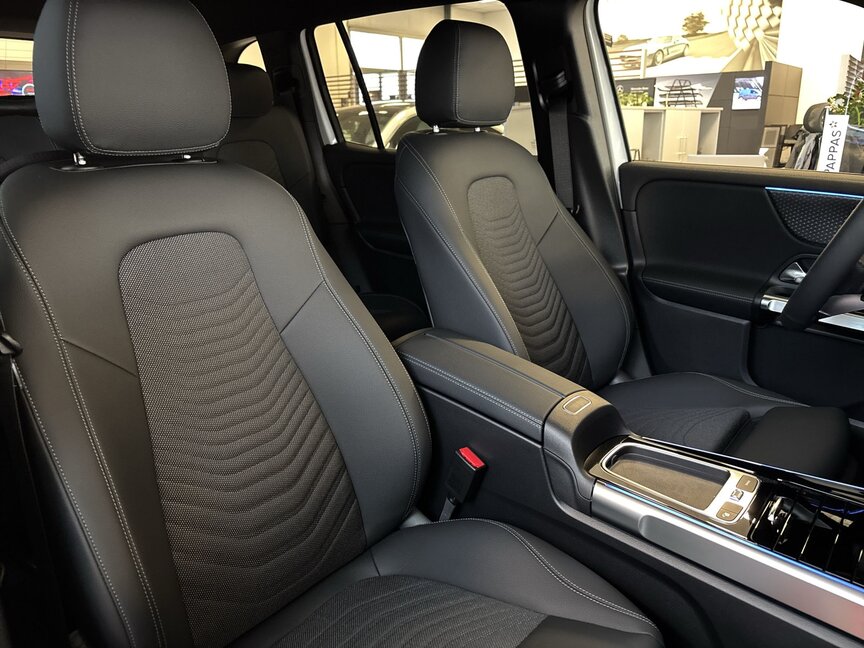 Mercedes-Benz EQB 250+