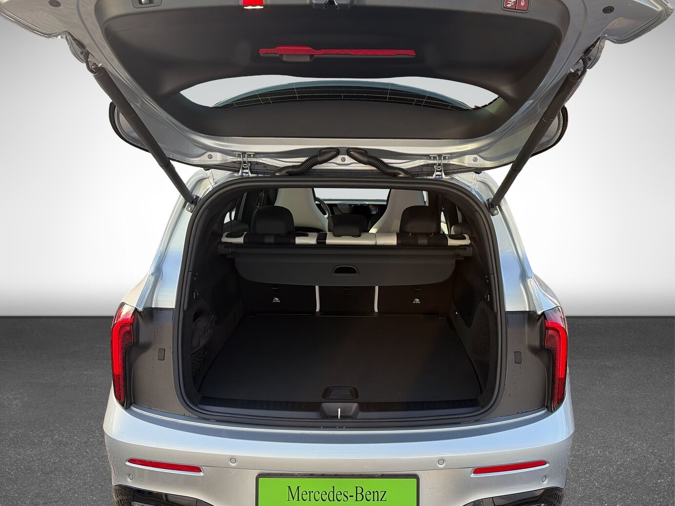 Mercedes-Benz GLB 250+ mit EQ Technologie