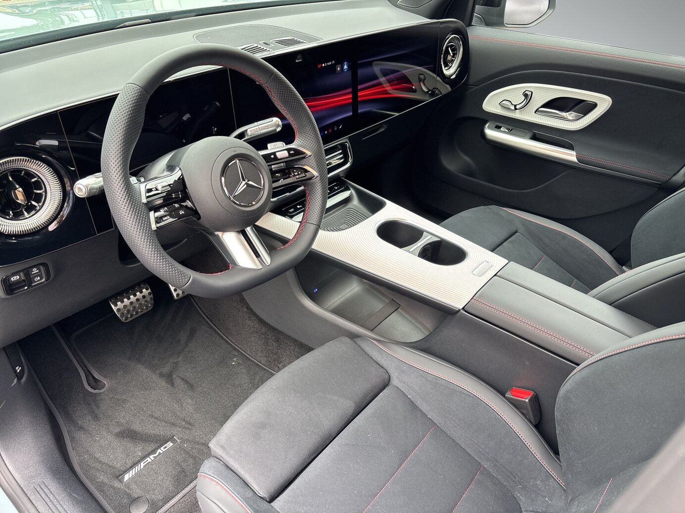 Mercedes-Benz GLB 180