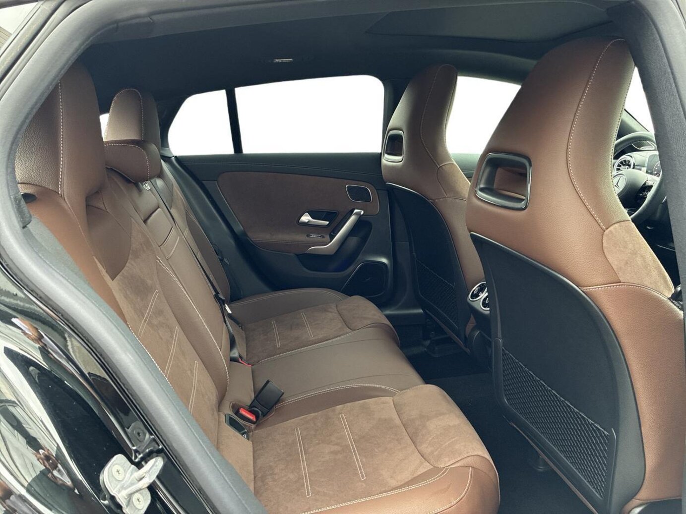 Mercedes-Benz CLA 250 e Shooting Brake mit EQ Hybrid Technologie