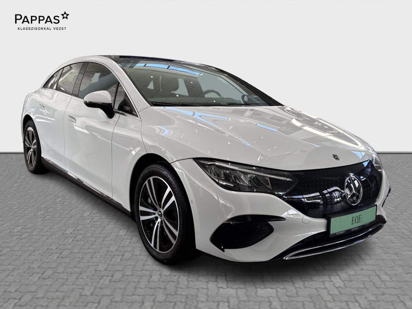 Mercedes-Benz EQE 300