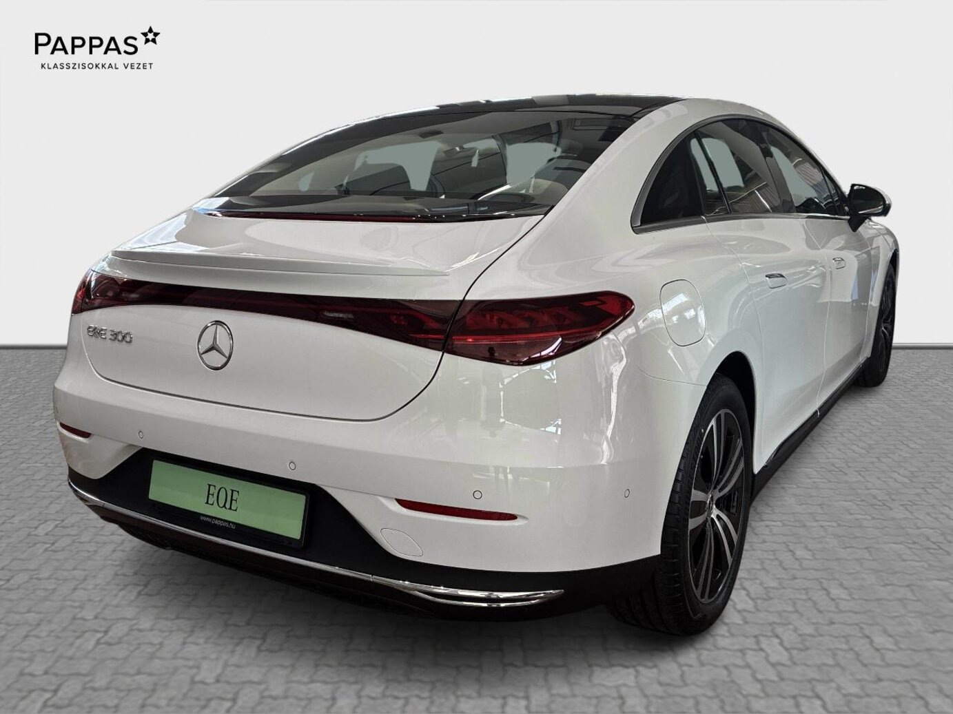 Mercedes-Benz EQE 300