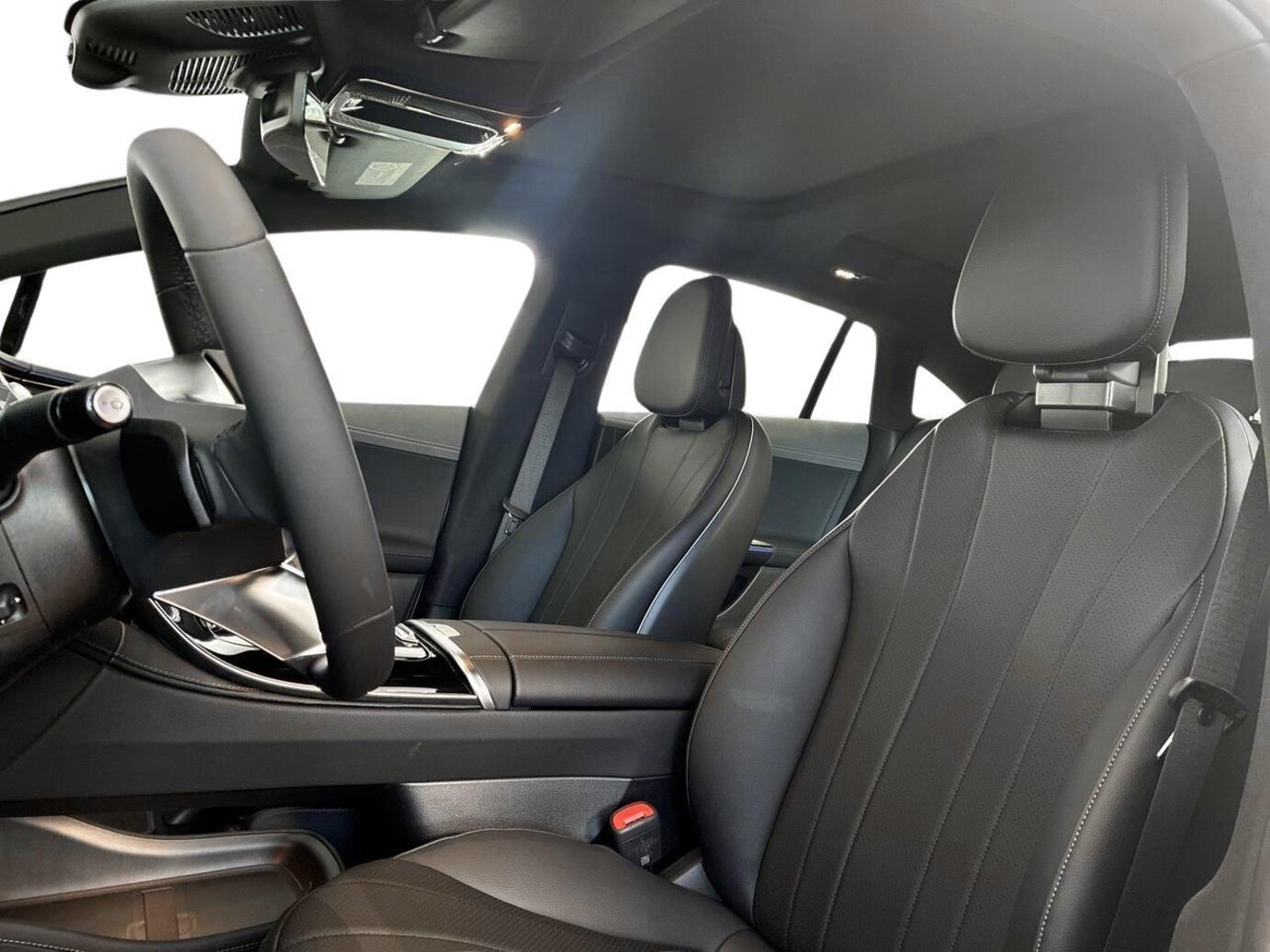 Mercedes-Benz EQE 300